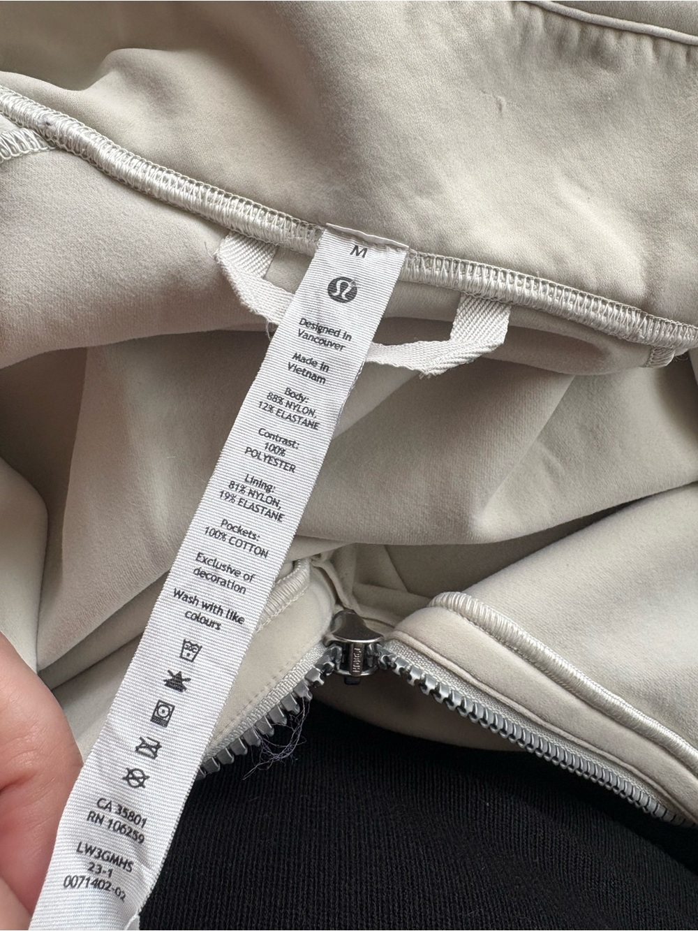 Lululemon Mixed Fabric Half-Zip Pullover M - Picture 9 of 9